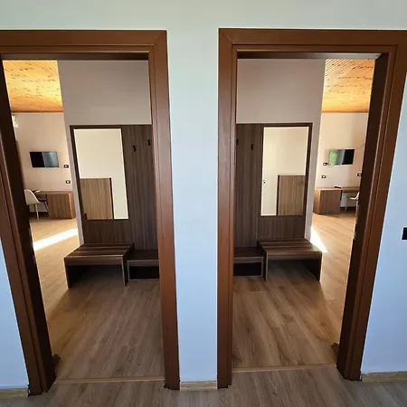 Aleks Hotel 3*