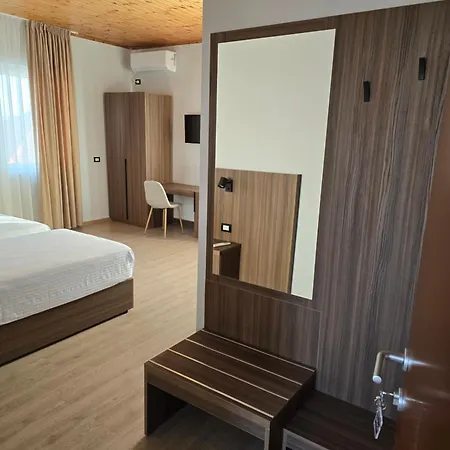 Aleks Hotel Shkoder